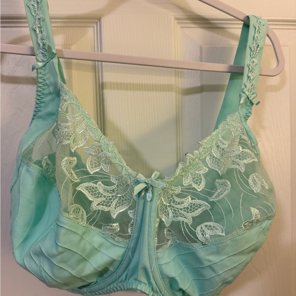 Prima Donna Women's Hawaiian 
Blue Deauville Full Cup Bra, UK 38J, Embellished